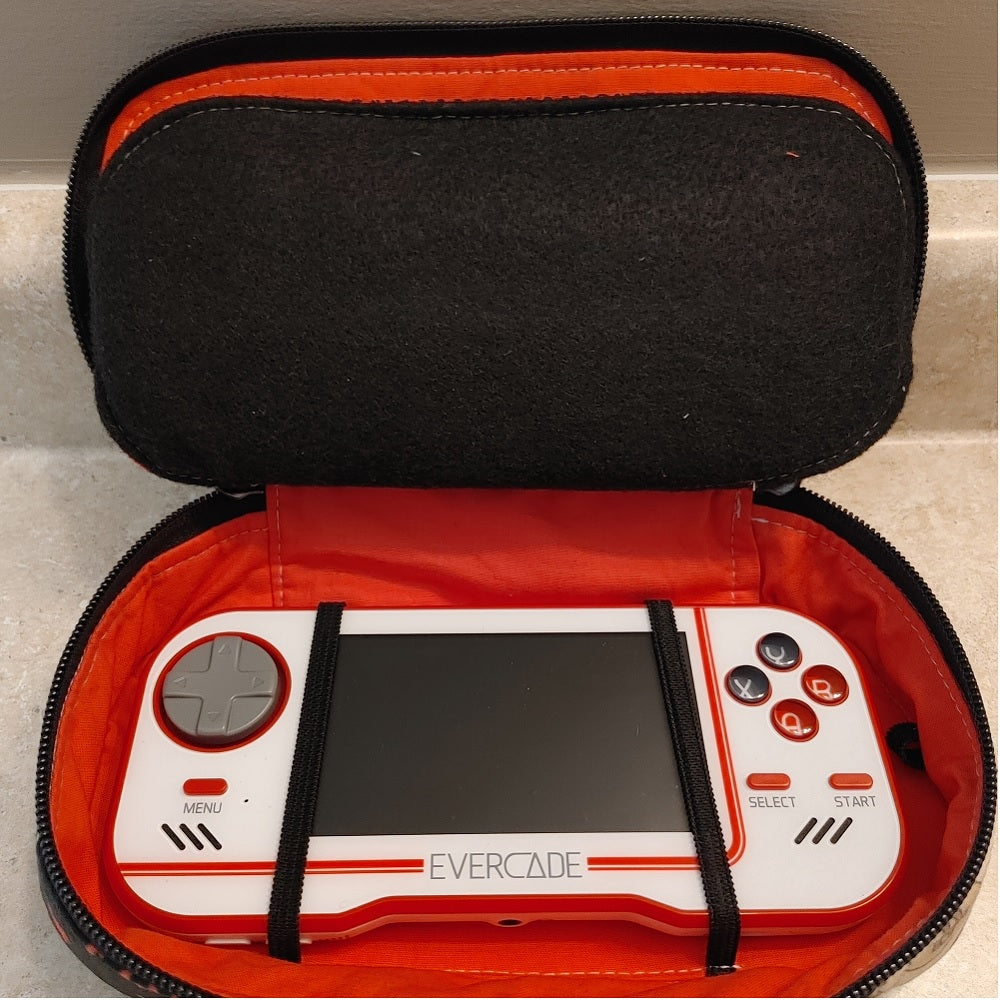 Evercade carrying case – Pins and Pixels